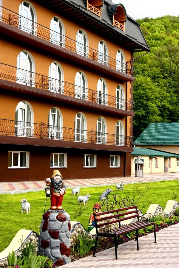 Perlyna Podillyа Satanov Exterior foto